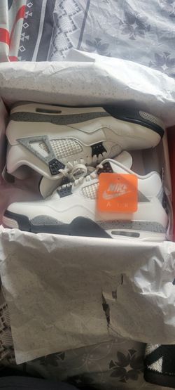 Jordan 4 White Cement 2025 Size 11