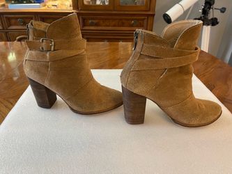 Women’s Chinese Laundry Suede Booties -Dark Camel - Size 8.5