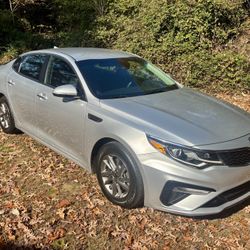 2019 KIA Optima