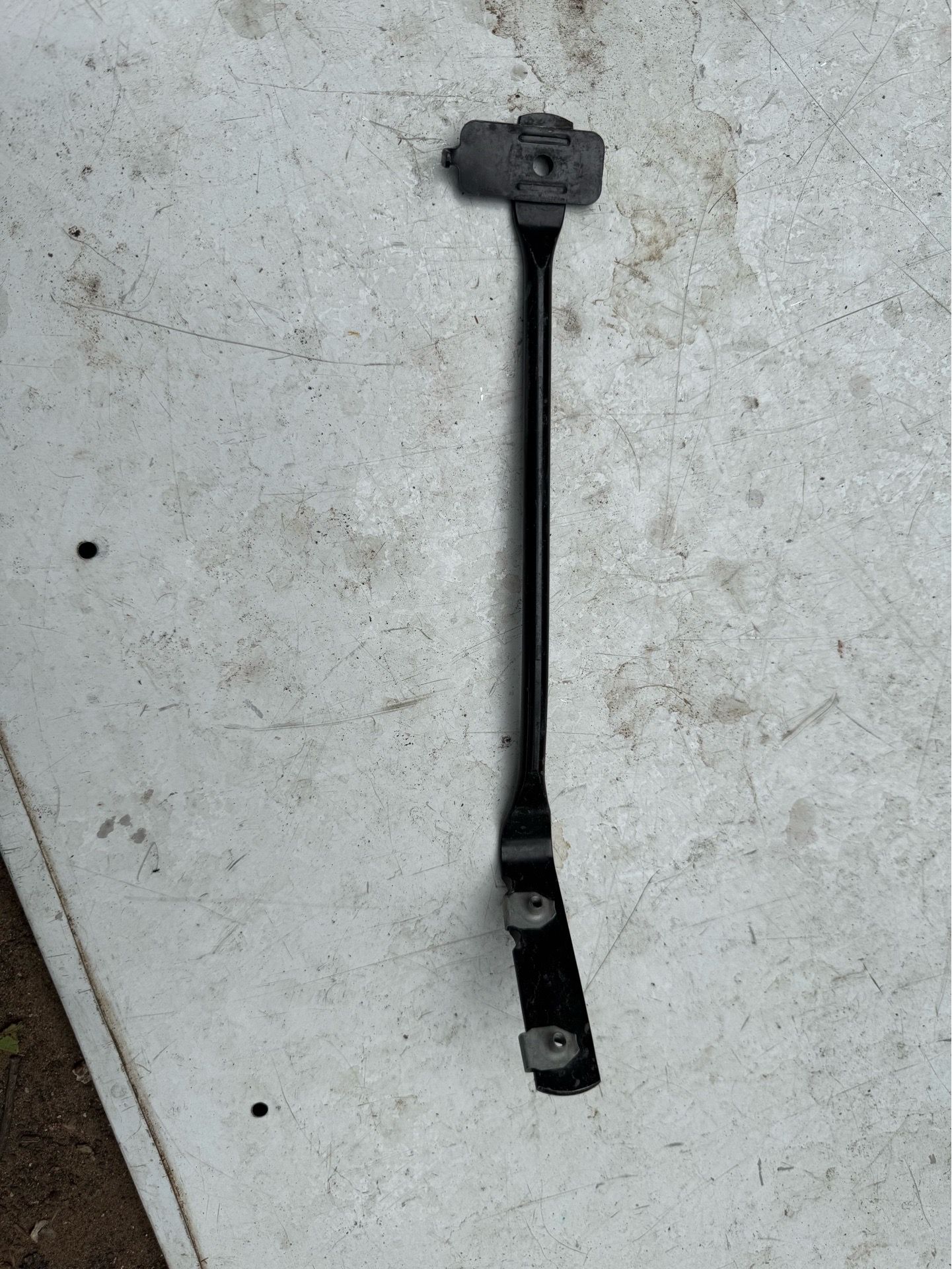 2018-2023 Buick enclave support brace