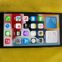 iPhone 7 32gb, in Excellent Condition, everything work