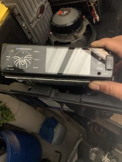 Sounstrem car stereo