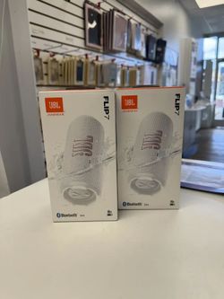 JBL FLIP 7 Portable Waterproof And Drop-Proof Speaker (Brand New) - 5 dollars down no credit needed!