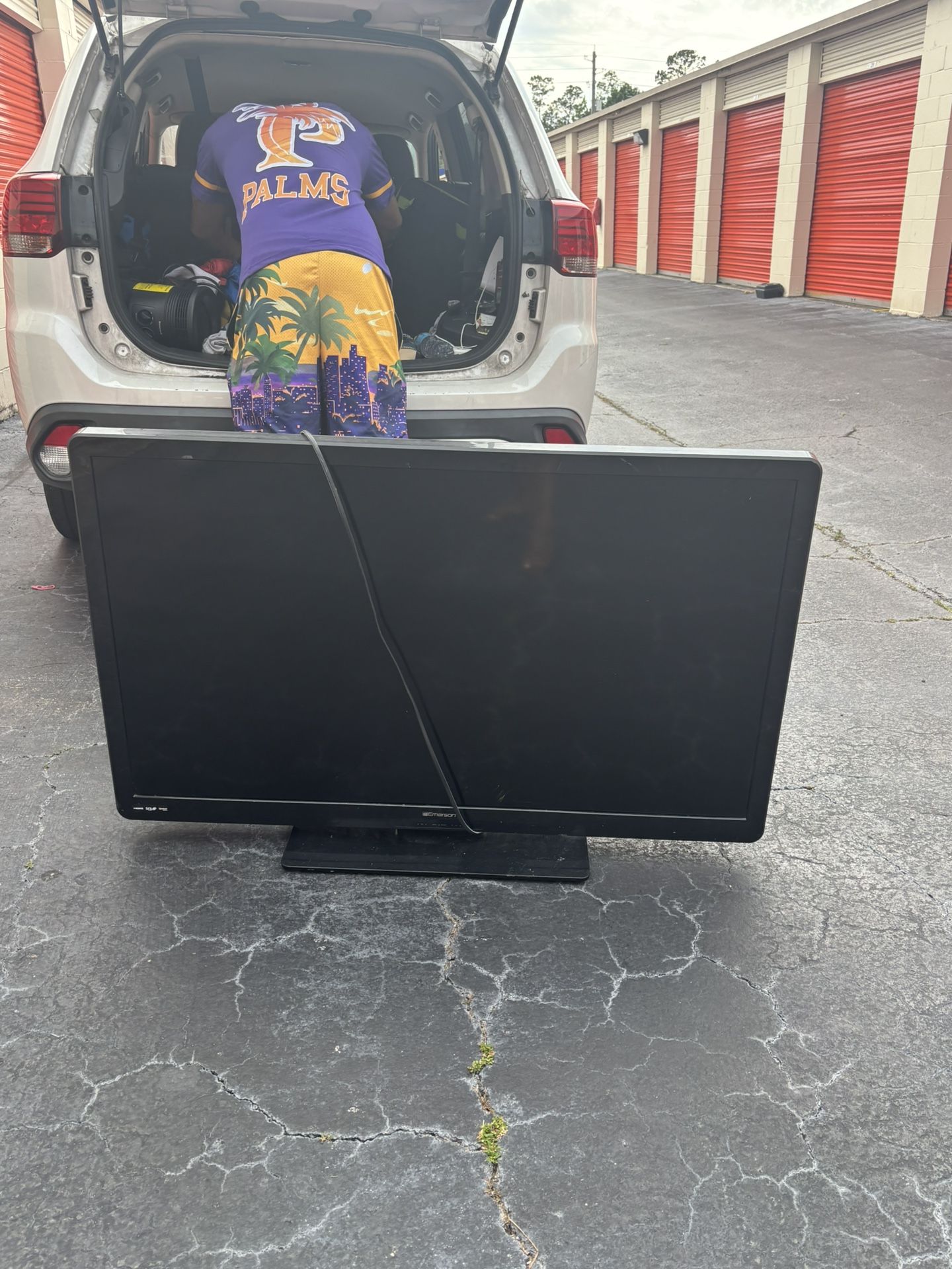 60in With Roku Box