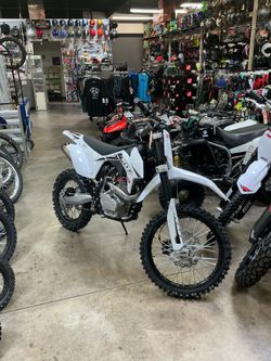 2026 XD250
