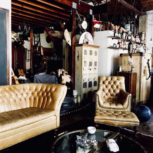 Amazing Leather Chesterfield Sofa N Chair W Ottoman Set Free Delivery For In Los Angeles Ca Offerup