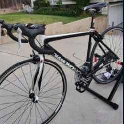 Diamondback Podium Size Large Wheels 700cc Speeds 24 Light Weight Super Fast  380 $ W/ Trainer 430$ 