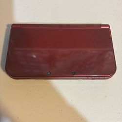 Red Nintendo 3DS + 2 Games (Super Mario Bros 2 & LEGO Jurassic World