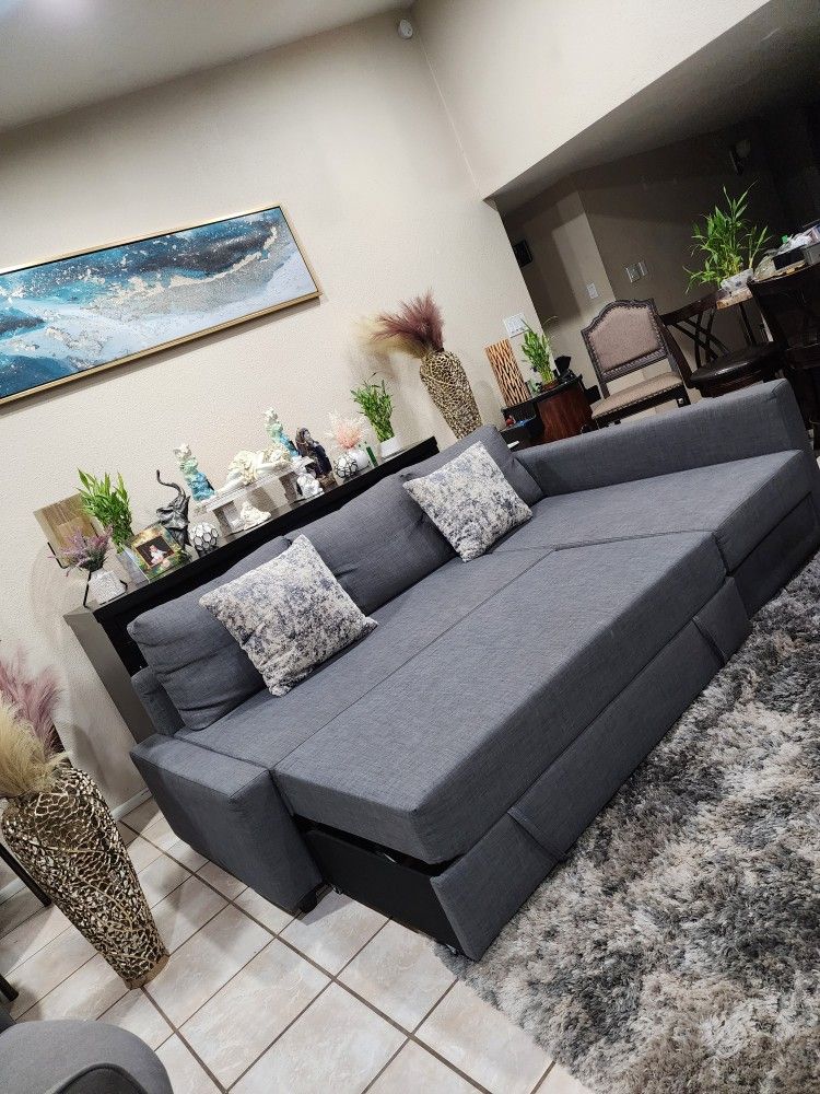 Sleeper Sofa Sectional Couch With Storage Like New In Perfect Condition 👌 🚛🎈🎈🚚FREE DELIVERY 🎈🚛🎈🚚👌