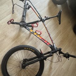 Trek Mountain Bike