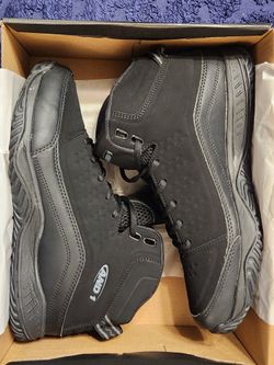 AND1 Mens Pulse 2.0 Basketball  Athletic Sneakers