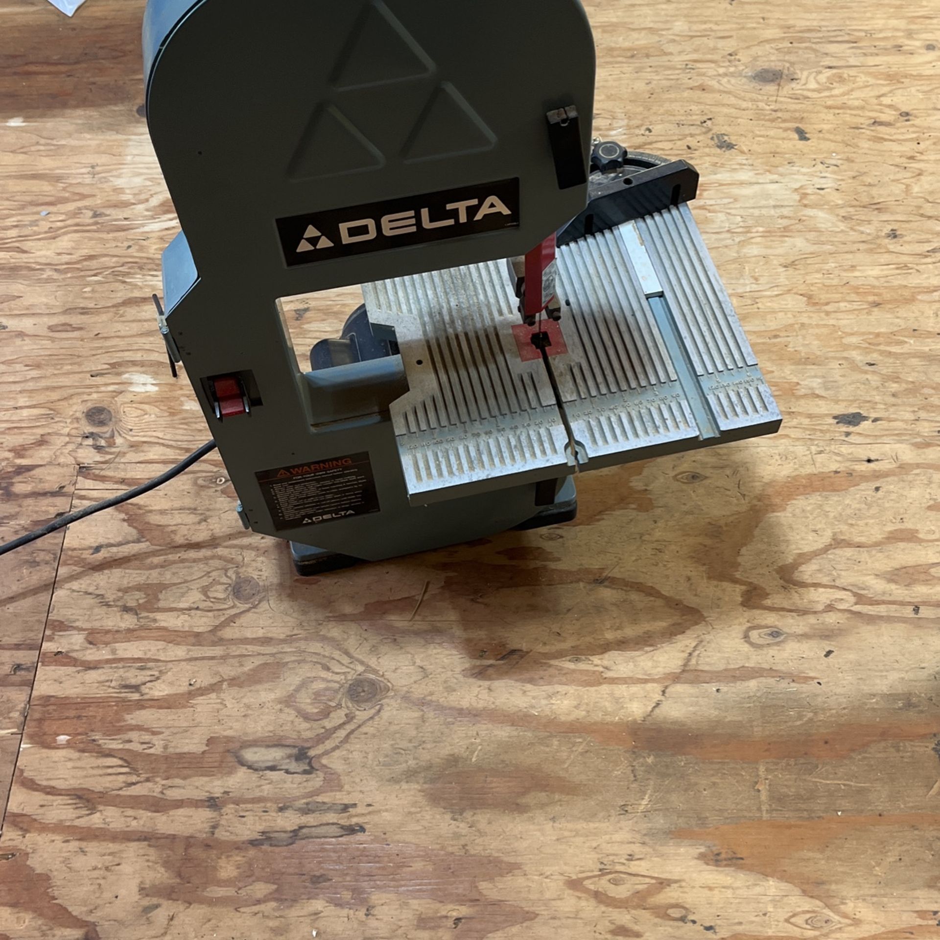 Delta Band Saw
