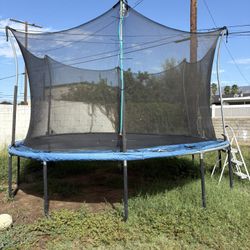Trampoline 