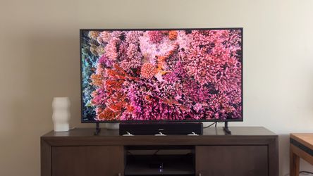 48in Samsung Flatscreen Smart TV