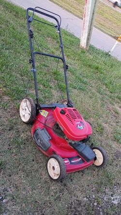 Toro 650 w https://offerup.com/redirect/?o=MTkwLmNj