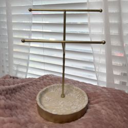 Jewelry & Accessory Stand