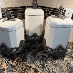 Gg collection canisters