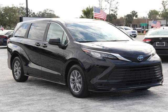 2024 Toyota Sienna