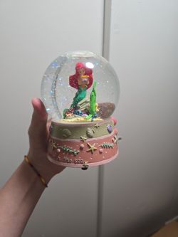 Little Mermaid Snow Globe
