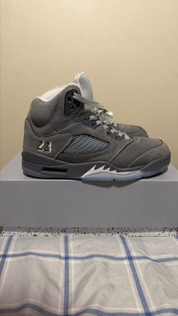 Air Jordan 5 Wolf Grey Sneakers