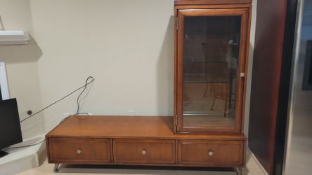 Tv console