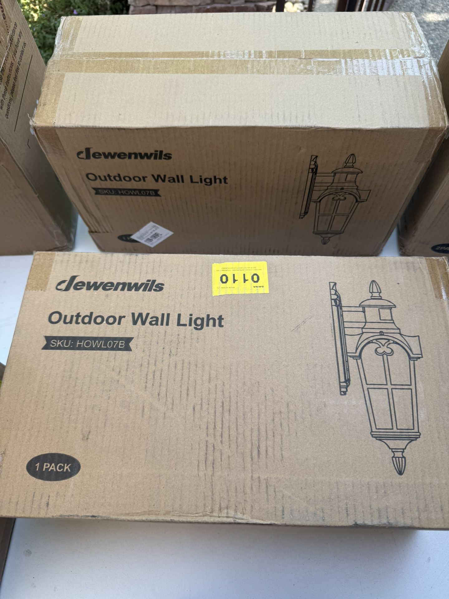 Outdoor Wall Light