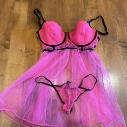A woman’s Victoria’s Secret sexy set new with tags. Shipping available