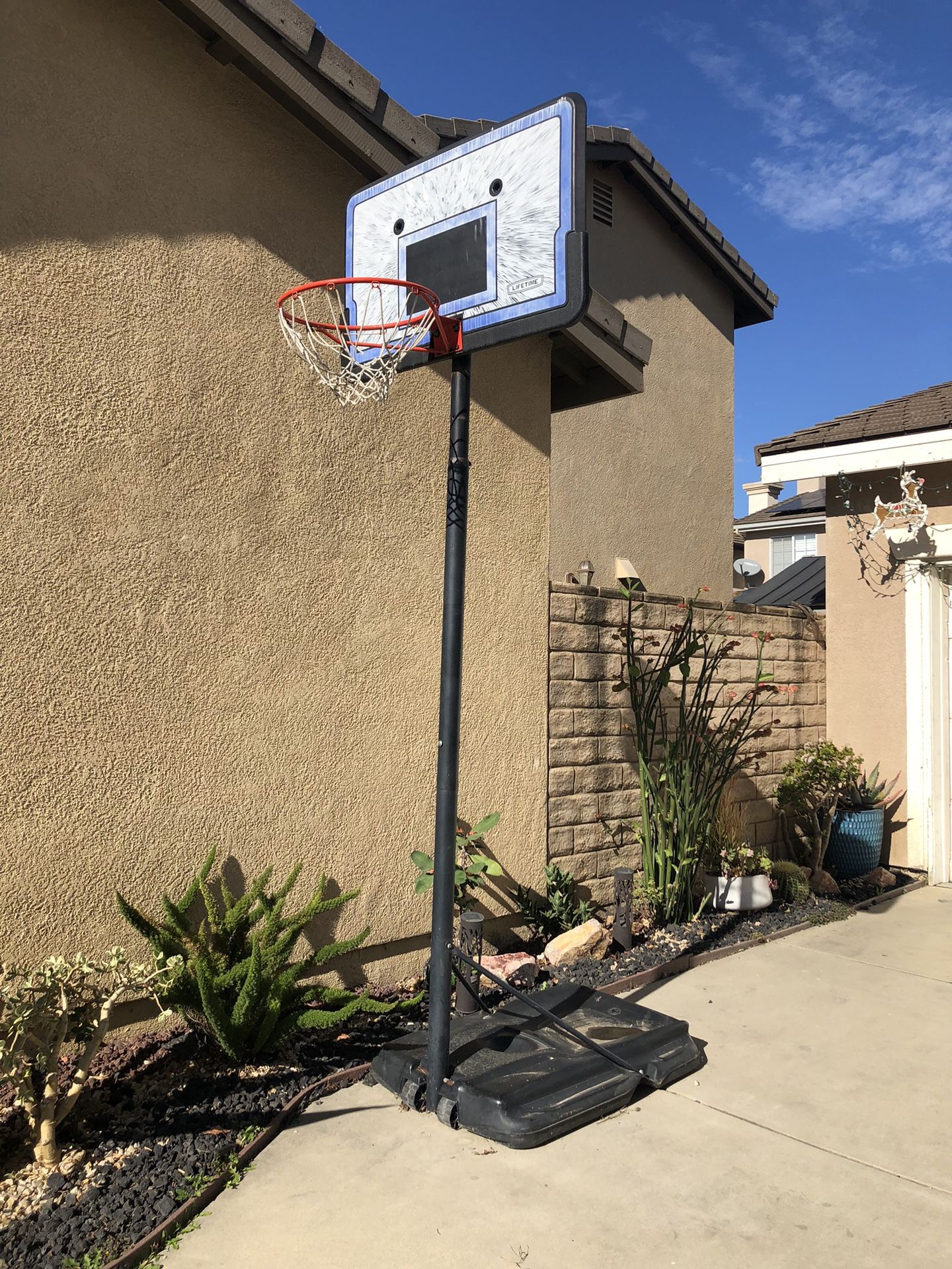 Basketball Standing Hoop