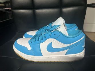 Jordan 1 low dark powder blue gum size 7.5 women for sale