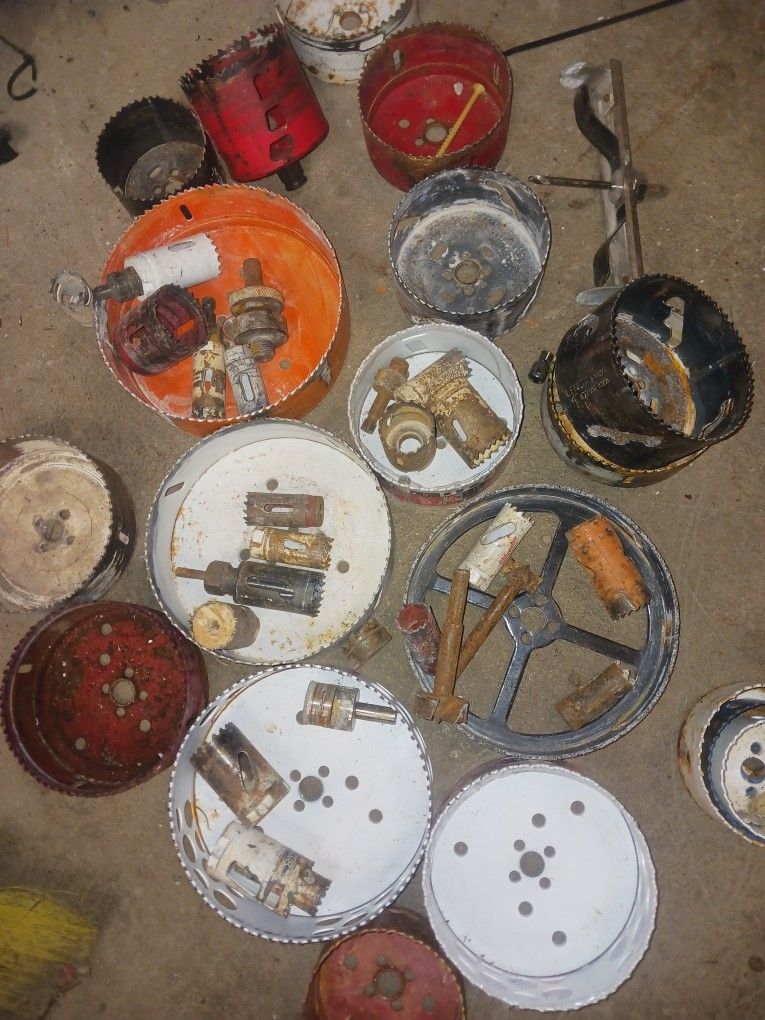 ATTENTION PLUMBERS: ASSORTED Hole Saw Bits