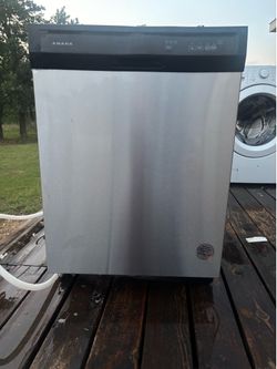 Dishwasher and Water dispenser