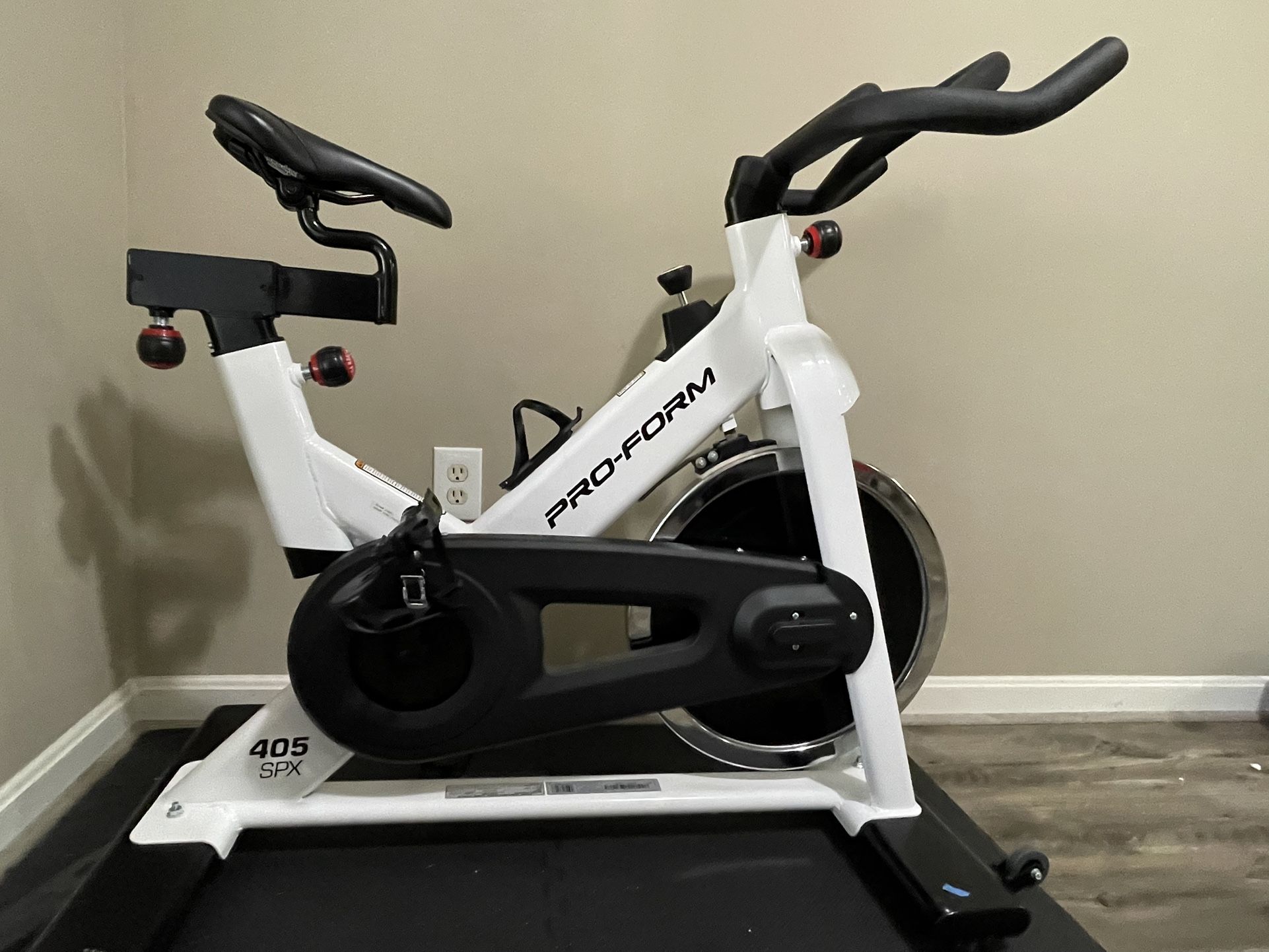 405SPX  Pro-Form Exercise Bike