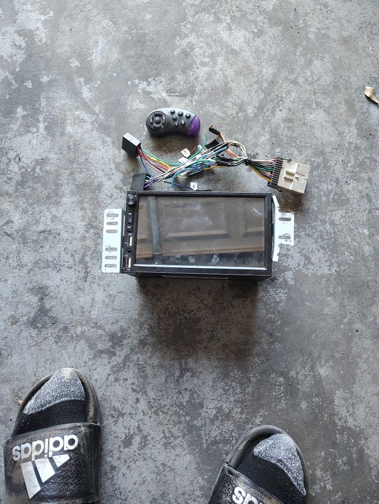Double Din Car Stereo With Apple/Google Car Play