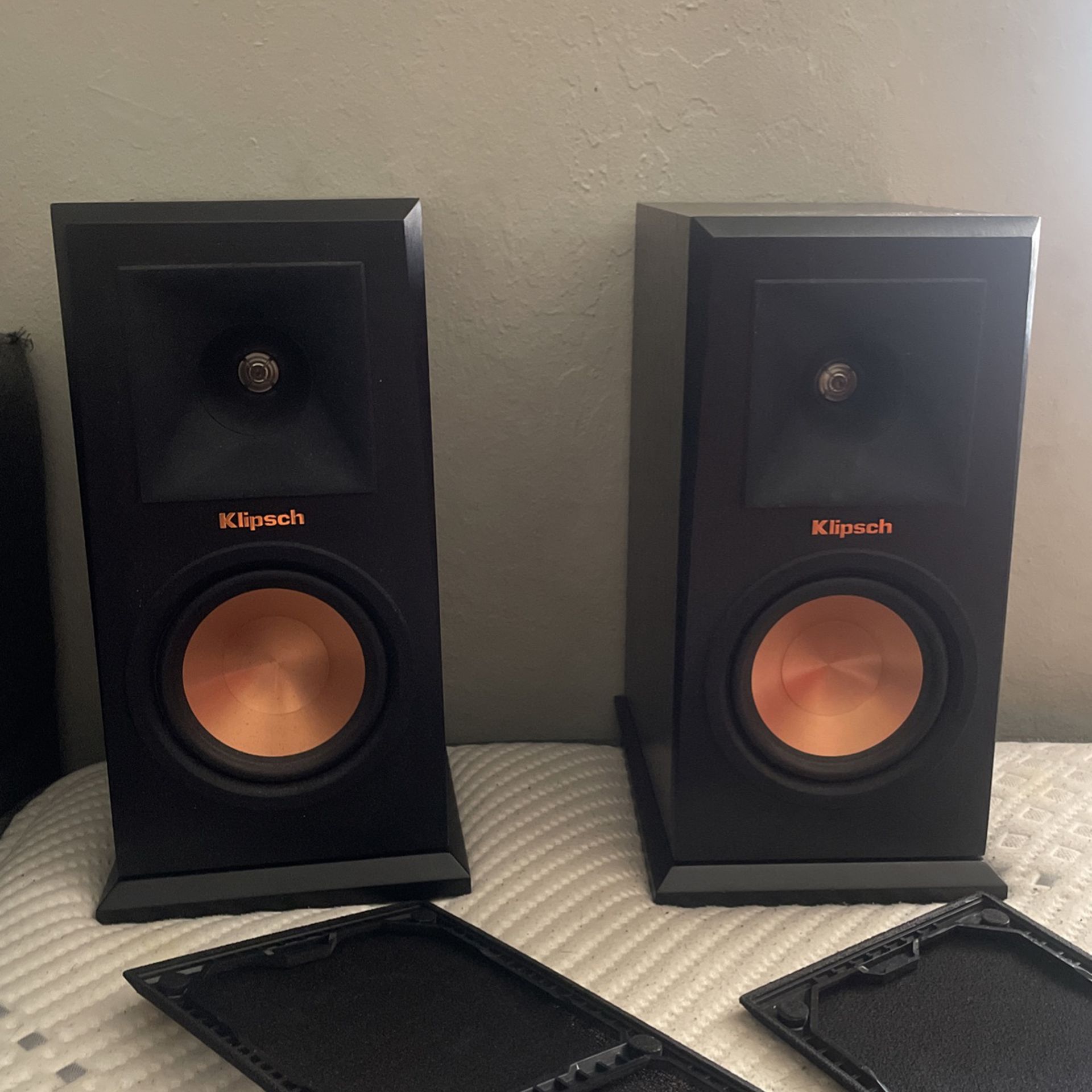 klipsch rp-150 speakers 
