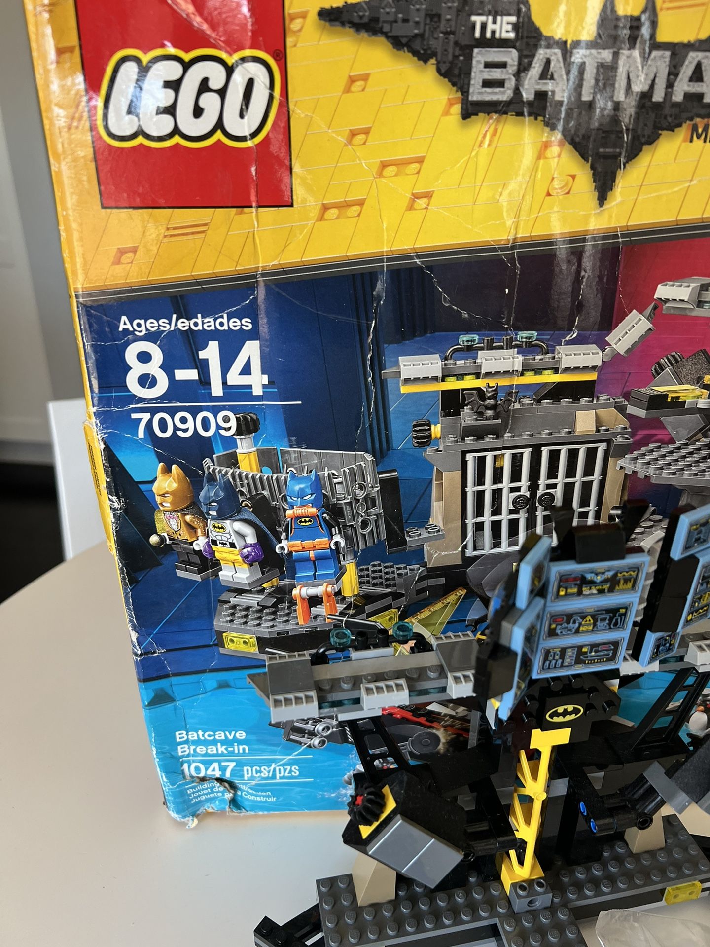 Lego Batman Bat Cave Break In Building Set 70909 for Sale in San