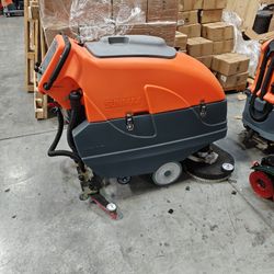 (Pick Up, Ucsd) RT120 34" Floor Scrubber 