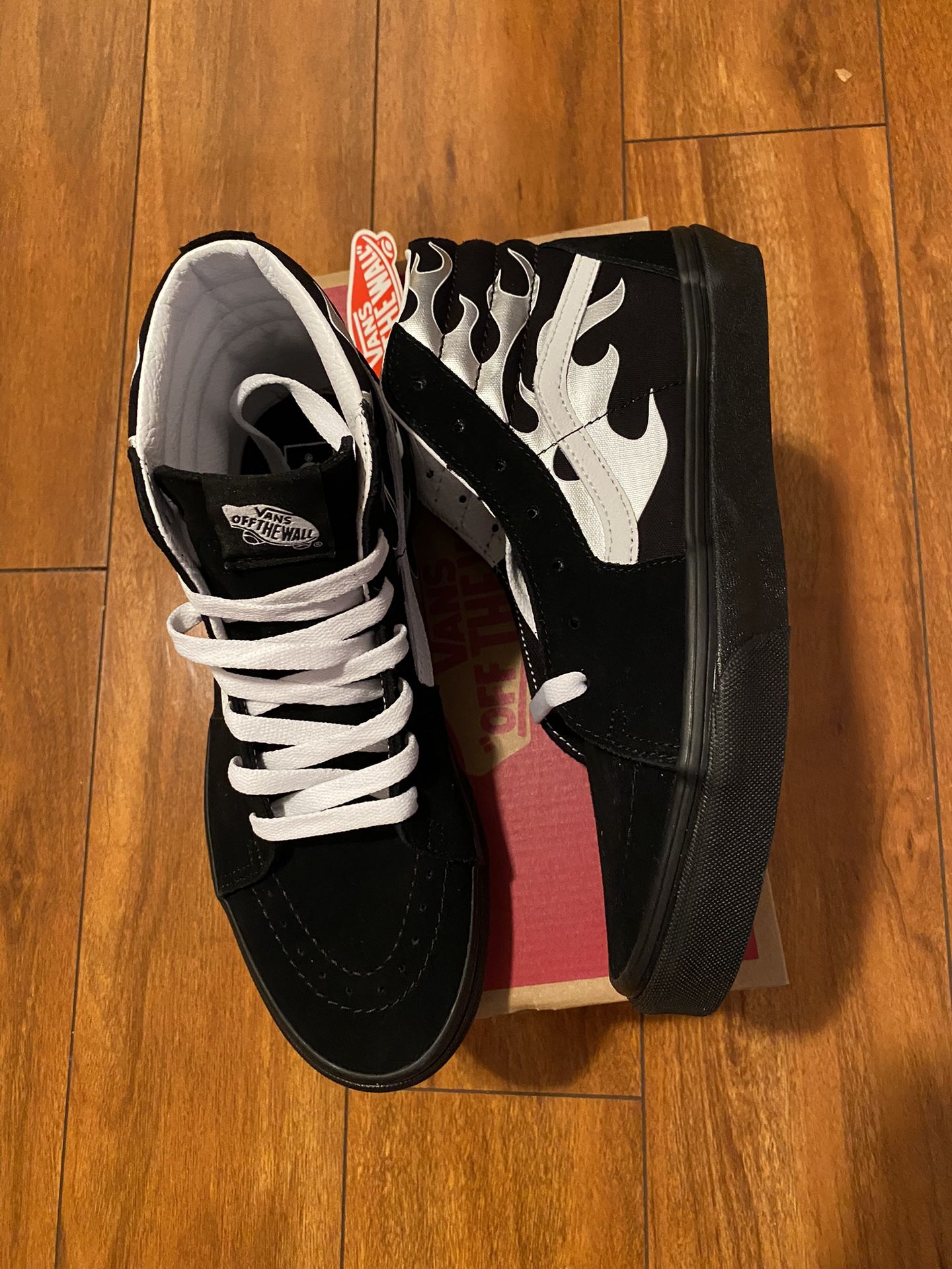 New Youth Boys Girls Vans Sz 6, 6.5 Shoes Metallic Flame