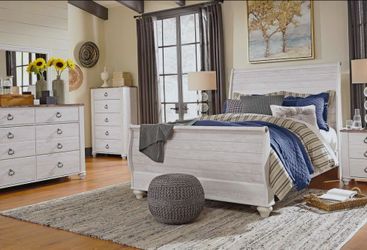 Queen Willowton 5pc Bedroom