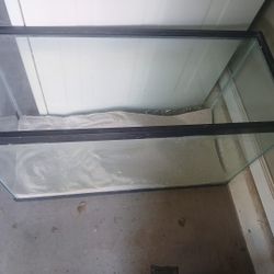 Fish Tank 30 Gal