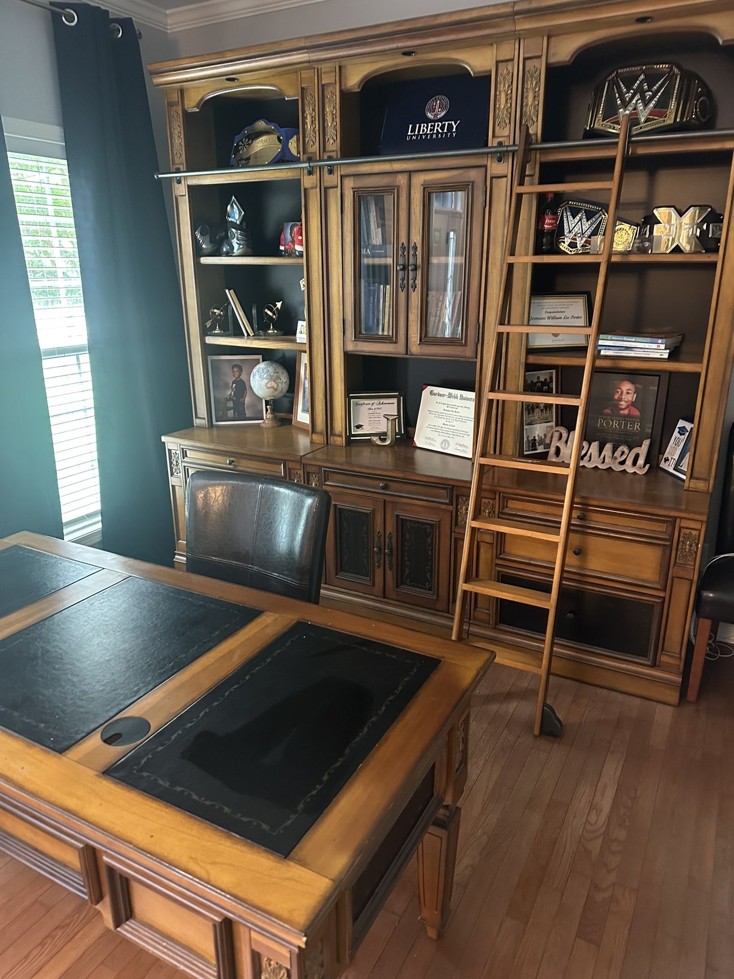 Real Wood Office furniture Desk & Hutch Combo W/ Sliding Ladder