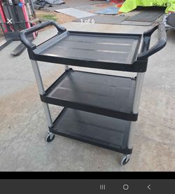 RUBBERMAID COMERCIAL UTILITY CART 3 TIERS