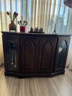 Broyhill Dark Wood Buffet Cabinet with Glass Doors