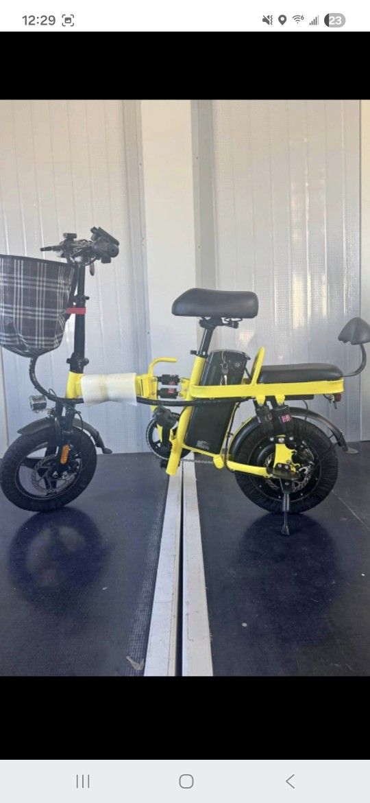 New. Bike Foldable Electric. 25mh.