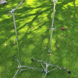 Double braced cymbals stands
