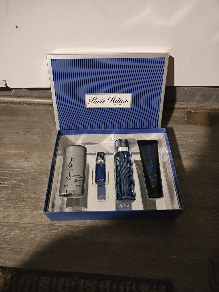 Paris Hilton For Men Gift Set.