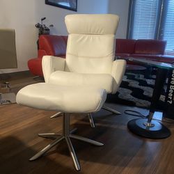 Eames  Inspired Lounge Chair With Ottoman 