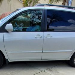 2009 Toyota Sienna