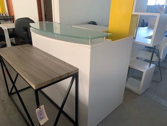 Reception desk white with glass and drawers 48”x30”