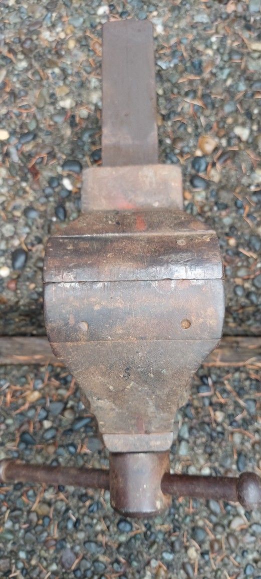 Chas Parker No.104 Vintage Vise
