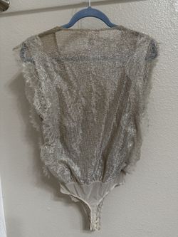 BEAUTIFUL VICTORIA SECRET GOLD LACE BODYSUIT 